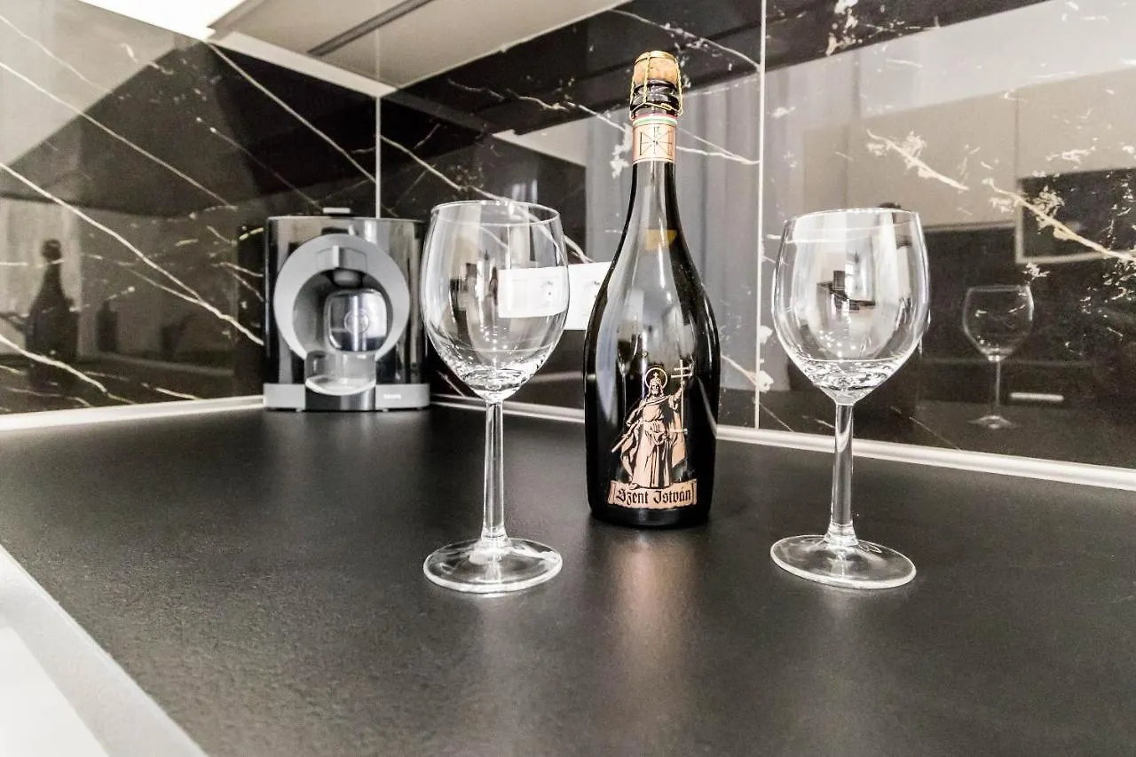 Rita'S Design Apartment In Downtown Budapest